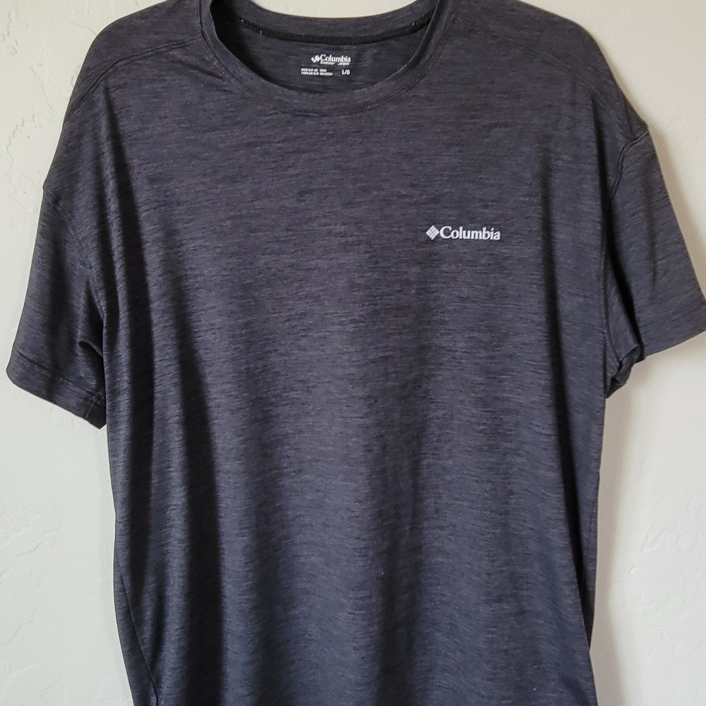 Columbia Men's Dark Gray Short Sleeve Tee